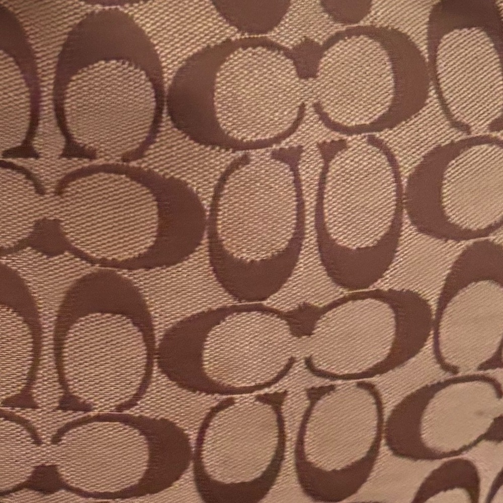 Classic Coach Shoulder Signature Brown  and Black Jacquard Bag - Picture 6 of 7
